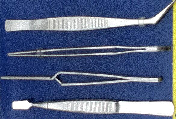 PINZAS, EQUIPO CON 4 PINZAS DIFERENTES