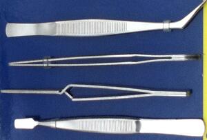 PINZAS, EQUIPO CON 4 PINZAS DIFERENTES