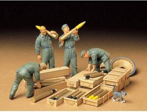 GERMAN TANK AMMO-LOADING CREW