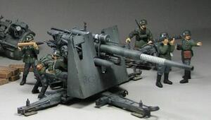 GERMAN 88mm FLAK 35/36 GUN  AND CREW - SUPER HIGH DETAIL GUN WITH AMMO,  TRANSPORT OR FIELD POSSITIO