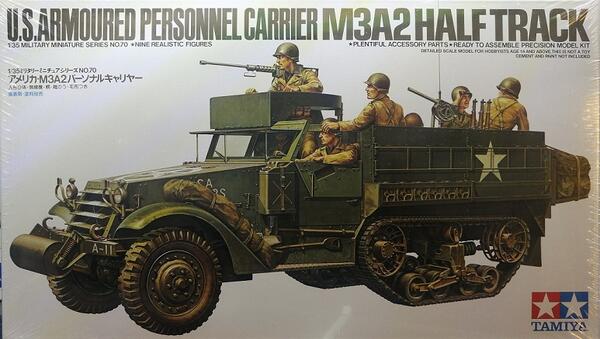 US ARMY M3A2 PESONNEL CARRIER HALFTRACK - HIGH DETAIL MODEL KIT WITH CREW, GUNS,AND EQUIPMENT. -