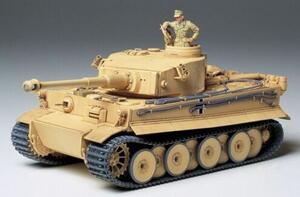 TIGER I AUSFUHUNG AFRIKA INITIAL PRODUCTION - HIGHLY ACCURATE DISPLAY MODEL -