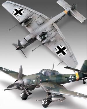 "STUKA TANK BUSTER" JUNKES Ju87G-1 GERMAN DIVE BOMBER - ENGRAVED PANEL & RIVET, DETAIL GUNS