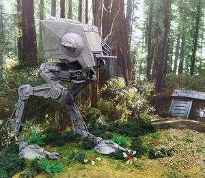 AT-ST TWO LEGS STAR WARS VEHICLE. RETOURN OF THE JEDI - MOVABLE HEAD AND WEAPONS -