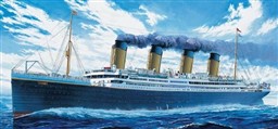 RMS TITANIC OCEAN LINER "CENTENARY ANNIVESARY". MULTICOLOR PLASTIC INJECTION, DO NOT NEED PAINT. HIG