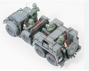 KRUPP PROTZE 1 TON 6X4 KFZ.69 TOWING TRUCK & 3.7cm PAK. PLUS EDUARD DETAIL TRUCK & GUN SET.