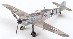 MESSESCHMITT Bf 109 E-3. HIGH DETAIL MODEL KIT. PLUS + MASTER MG 17 ARMAMENT & PITOT TUBE.