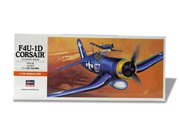 F4U-1D CORSAIR. U.S. NAVY FIGHTER. DETAIL IN ALL SUFACES AND COCKPIT.