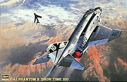 F-4J PHANTOM II "SHOW TIME 100" VF-96. HIGH DETAIL MODEL KIT. 119 PARTS, ENGRAVED PANEL LINES. DETAI