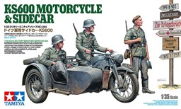 KS600 MOTORCYCLE & SIDECAR. GERMAN ARMY. CRISP ENGINE DETAIL.