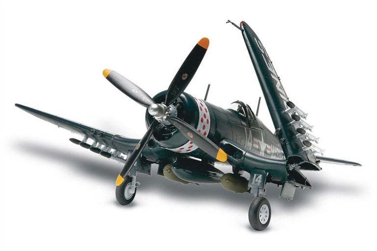 F4U-4 CORSAIR. U.S.M.C. ATTACK FIGHTER. FOLDING WINGS, RETRACTING LANDING GEAR AND DOORS. AUXILIARY 